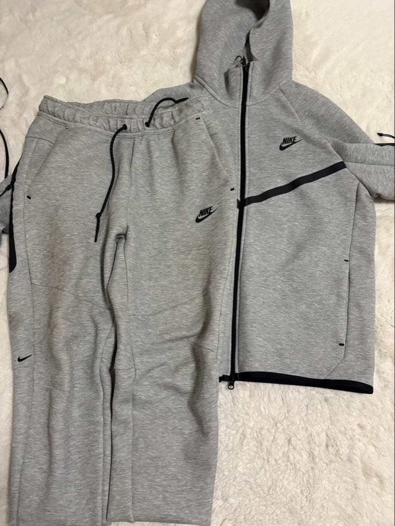 NIKE テックフリース セットアップ Lサイズ 主役級【Nike ナイキ】テックフリース セットアップ (Nike