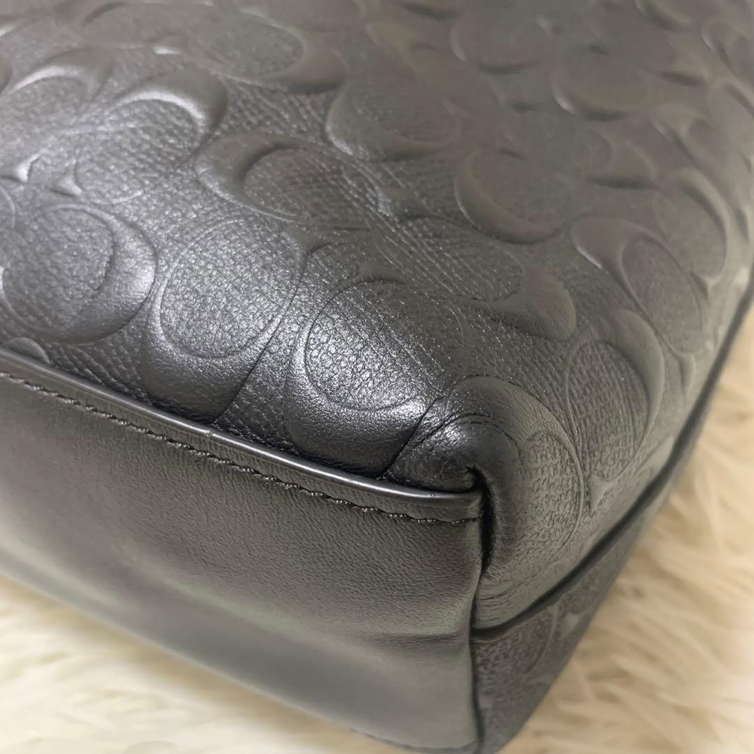 コーチ F72220 メッセンジャーバック エンボス シグネチャー レザー 黒