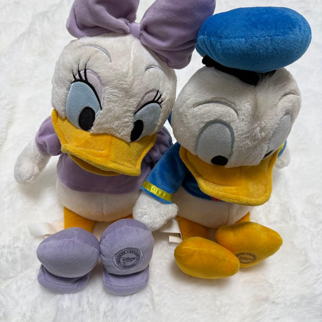 ドナルド・ダック & デイジー・ダック ぬいぐるみセット - メルカリ