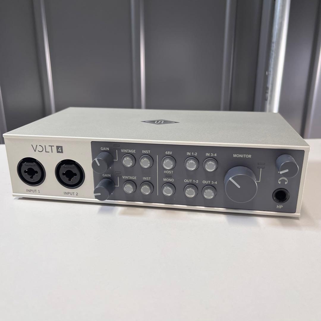 Universal Audio Volt 4 オーディオインターフェイス Universal Audio Volt 4 USB Recording Studio | Sweetwater