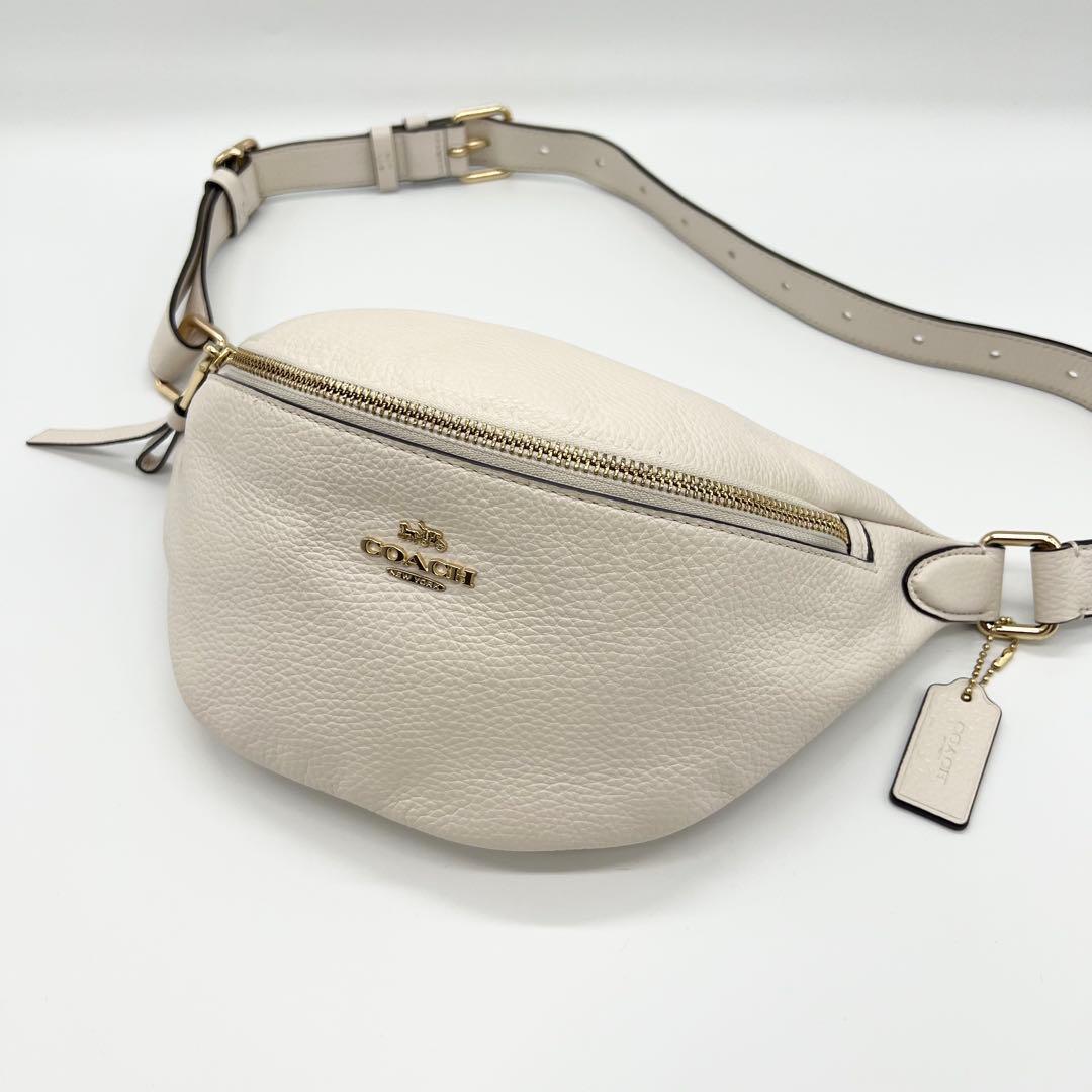 極美品✨コーチ　COACH　ボディバッグ　シボ革　ホワイト　ウエストバッグ COACH - 新品 コーチ COACH ウエストバッグ・ボディバッグ ワーレン
