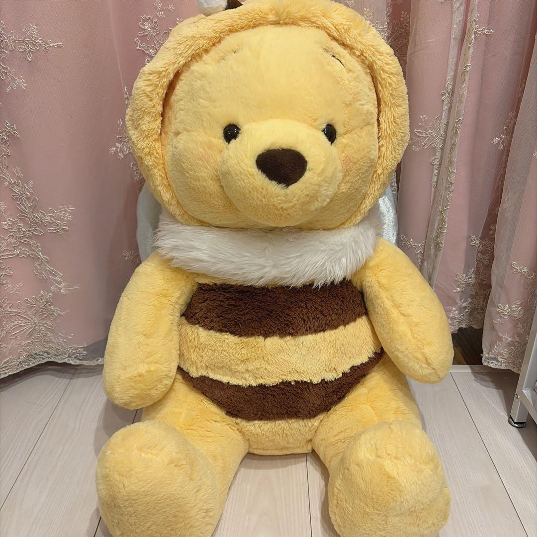 プーさん　ハチミツの日　BIGぬいぐるみ Disney STORE (ディズニーストア) 2023「はちみつの日」ミツバチプー