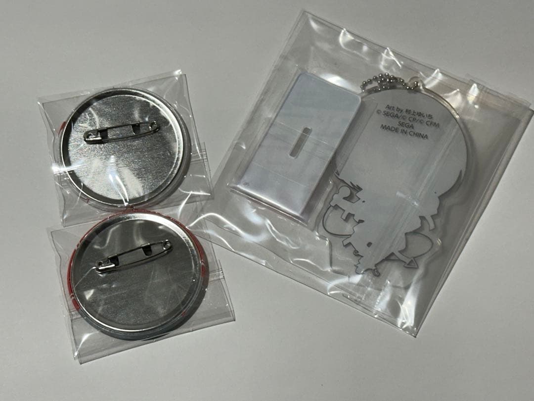 プロジェクトセカイ MEIKO アクリルスタンドと缶バッジ 3点セット