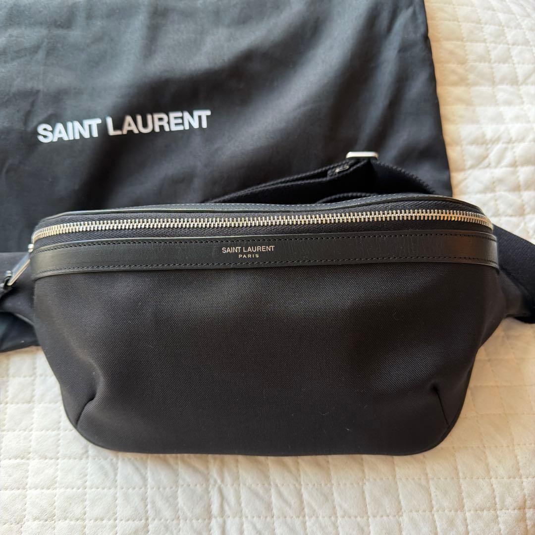 サンローラン　ボディバッグ