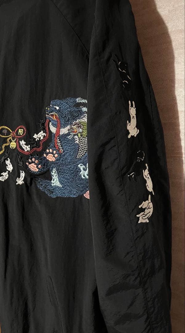 グラニフ 石黒亜矢子 「阿吽猫破魔矢ブルゾン」 Lサイズ - メルカリ