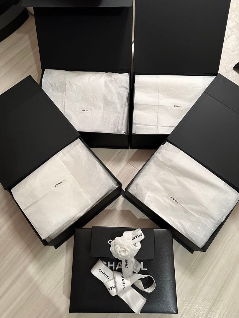 CHANEL シャネル　美品マグネット空箱　まとめ売り CHANEL シャネル 空箱 マグネット式 24x31x12cm - メルカリ