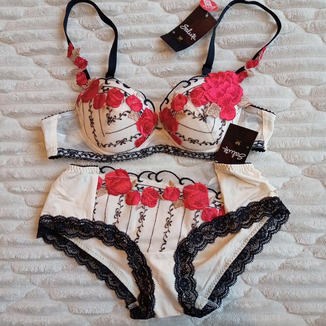 ワコール　Wacoal　サルート　B70 ショーツM　バーレスク 新品 ワコール サルート ブラB70/ショーツM 歌舞伎｜Yahoo!フリマ（旧