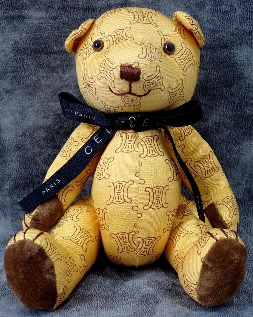 美品 CELINE セリーヌ マカダム柄 テディベア ベアぬいぐるみ ブラウン CELINE セリーヌ Cマカダム テディベア くま ぬいぐるみ - メルカリ