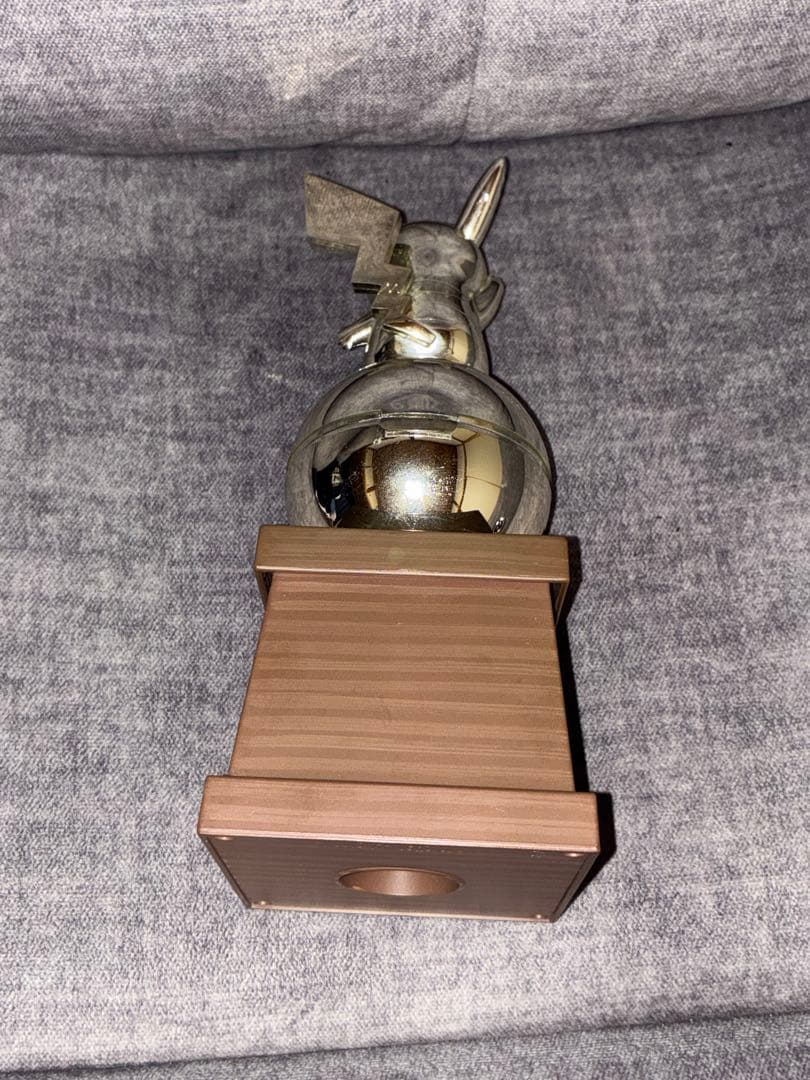 希少】ポケモン電報 トロフィー型 ピカチュウ NTT西日本限定 非売品