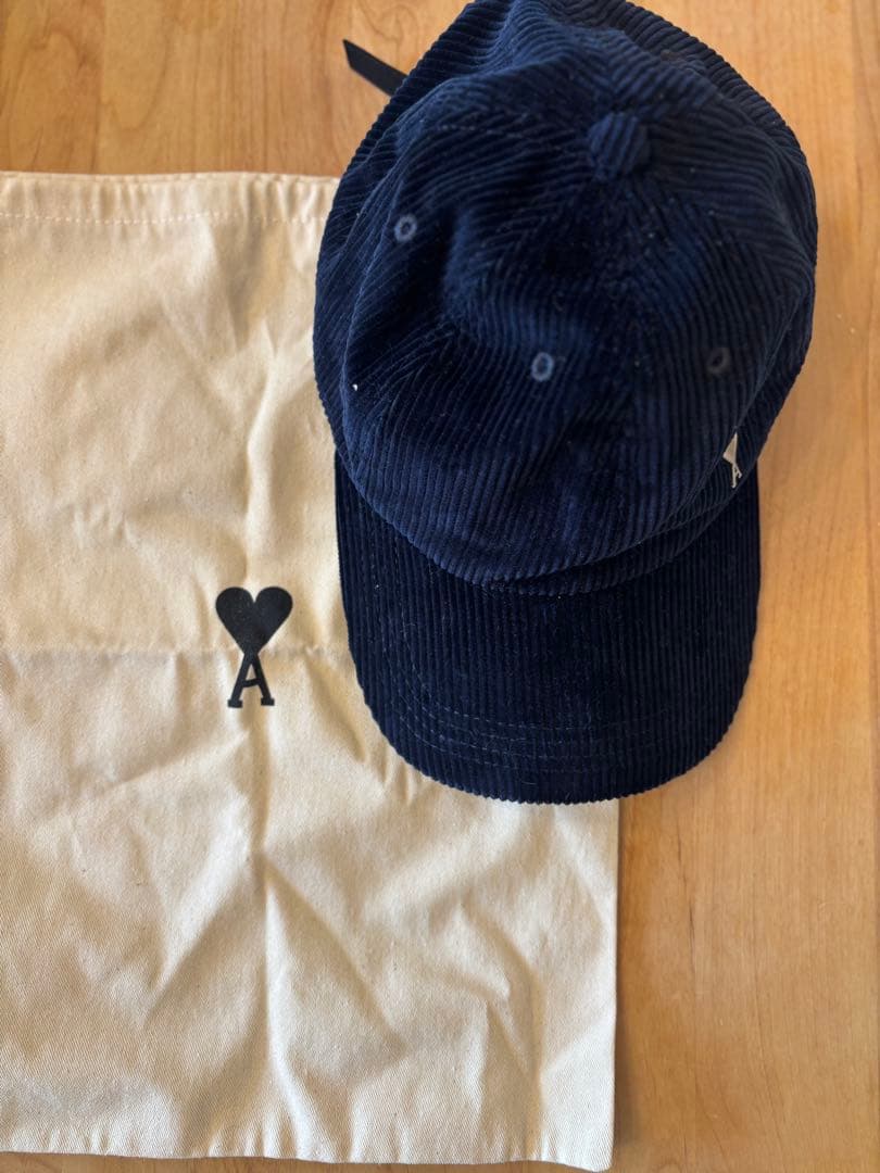 Ami Paris ネイビー コーデュロイキャップ