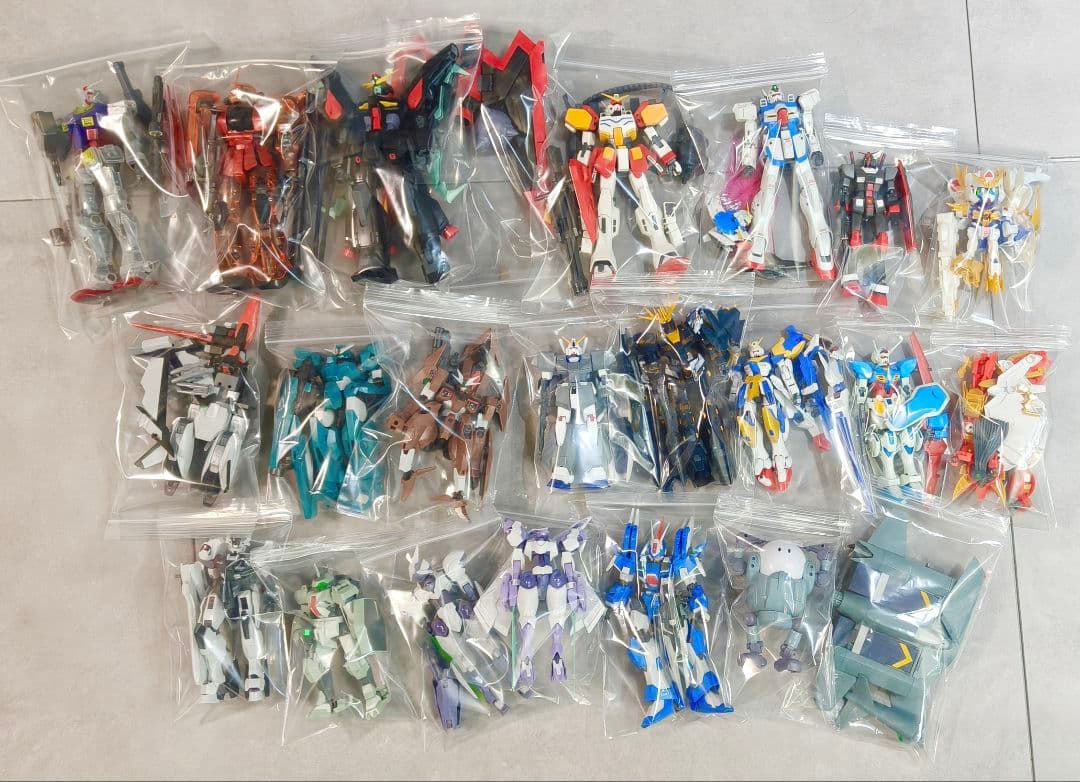 ガンプラ 組み立て済み ジャンク大量22体セット