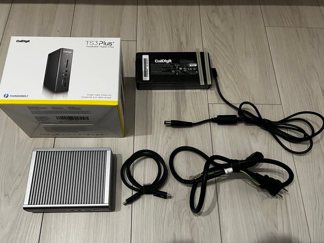 【備品完備】CalDigit TS3 Plus スペースグレイ Amazon.co.jp: CalDigit TS3 Plus/Thunderbolt Station 3 Plus