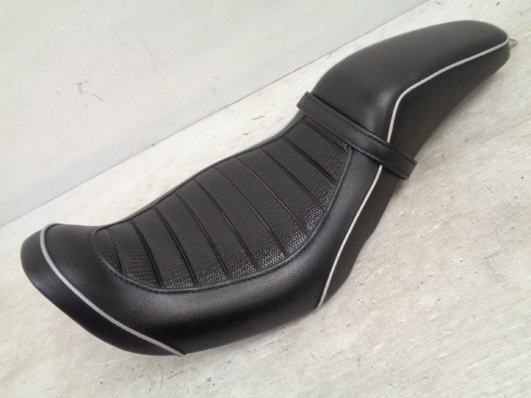 ダイナ FXDL FLD 06-17 K&H ガンファイター シート ブラック