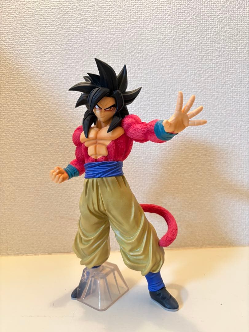 スーパーサイヤ人4 孫悟空