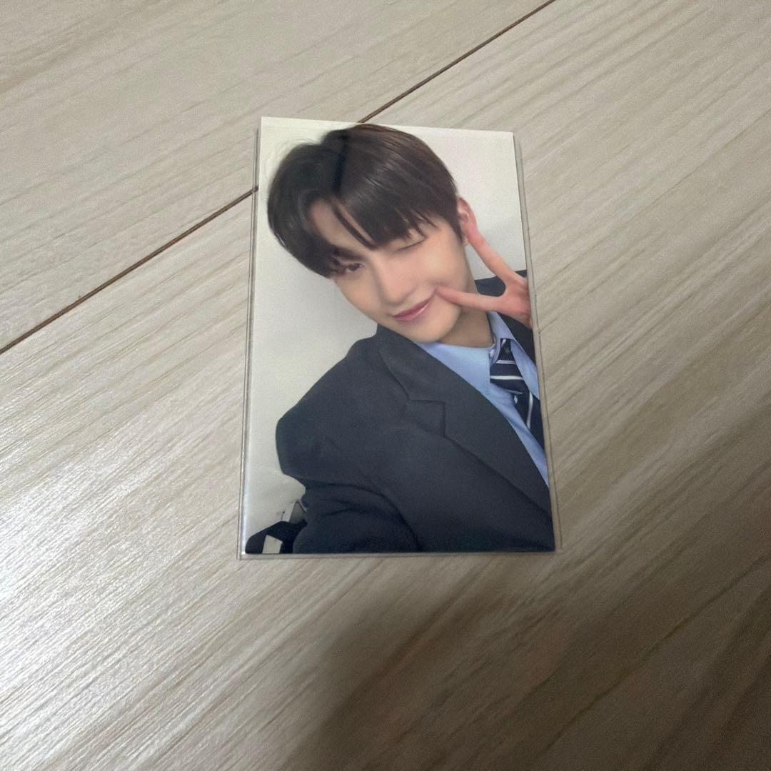 TWS ジフン　sparkling blue ユニバ　トレカ