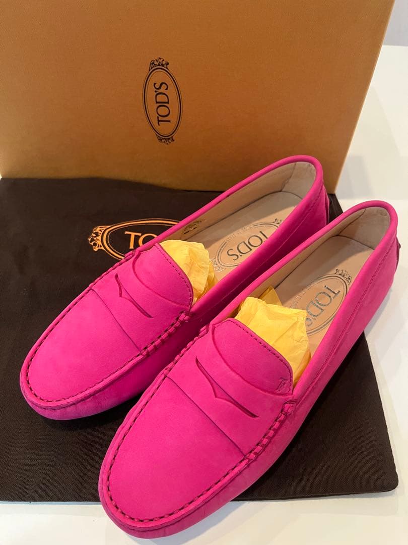 ⭐️TOD'S ドライビングシューズ 37 (24cm) ピンク系⭐️