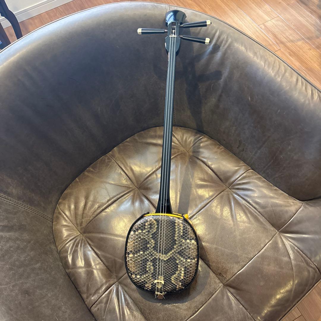 三線　本蛇皮　爪　音源機付き