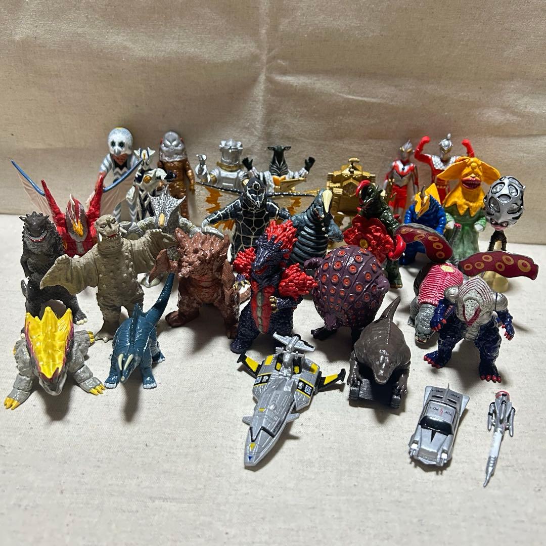 ウルトラマン　怪獣　まとめ売り