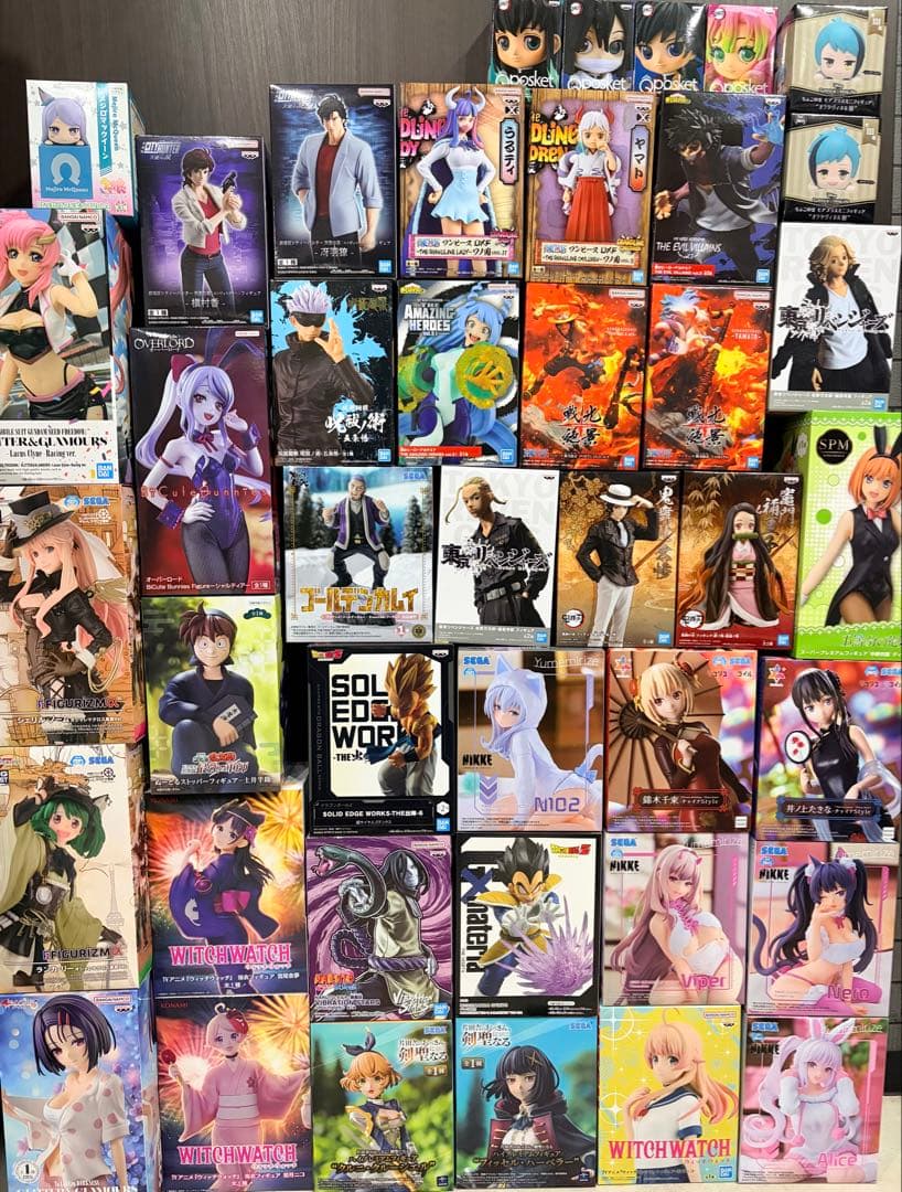 新品・未開封フィギュア 42点まとめ売り 鬼滅の刃、ワンピース、フリーレン等12