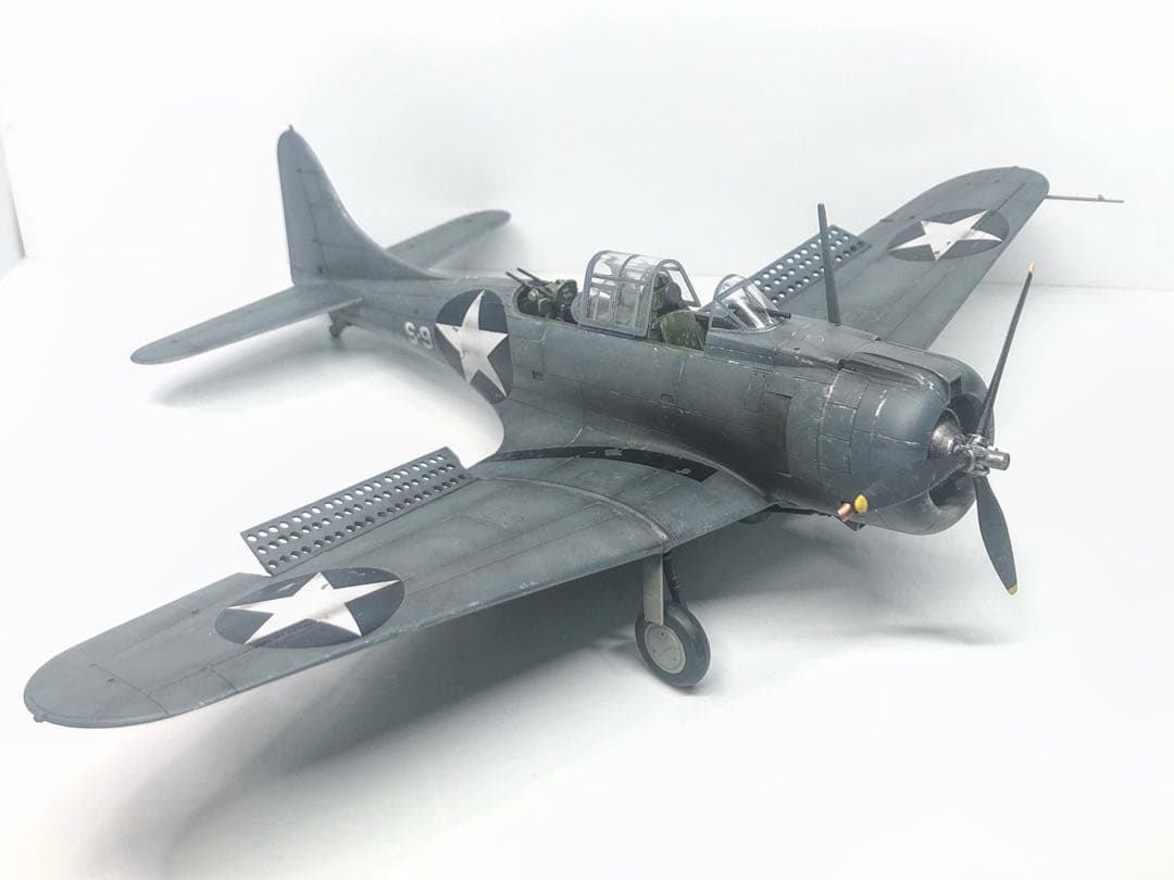 【海賊プラモデル屋完成品】TAMIYA 1/48 SBD-3急降下爆撃機完成品 WS35205 米海軍 SBD-3 ドーントレス 急降下爆撃機 (3機セット