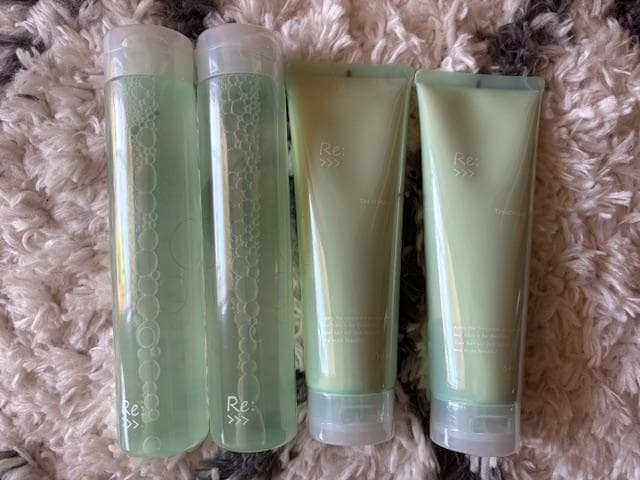 匿名配送！★【アジュバン】（Re:）トリートメント・シャンプー２セットの計4本★