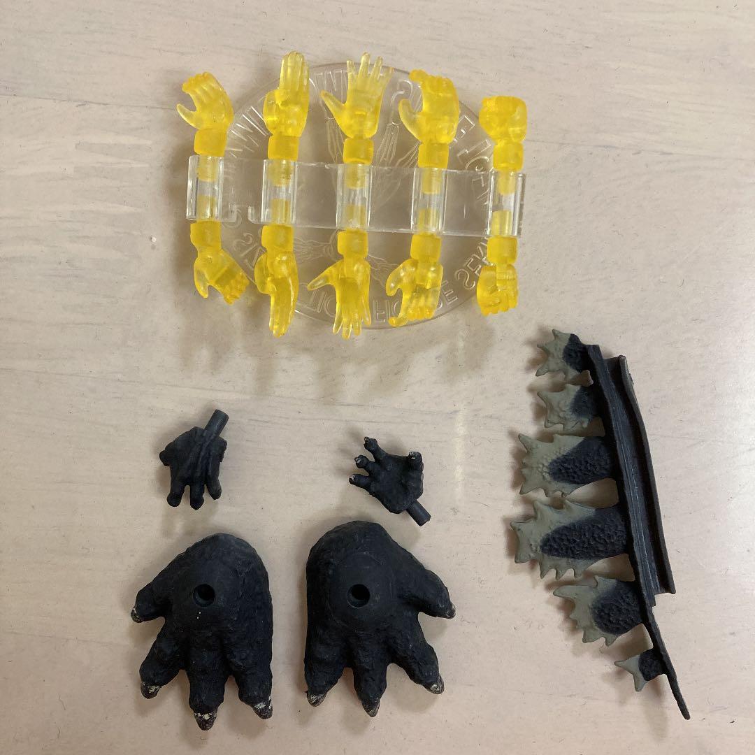 初代ゴジラ 着ぐるみミクロマンシリーズケン - メルカリ