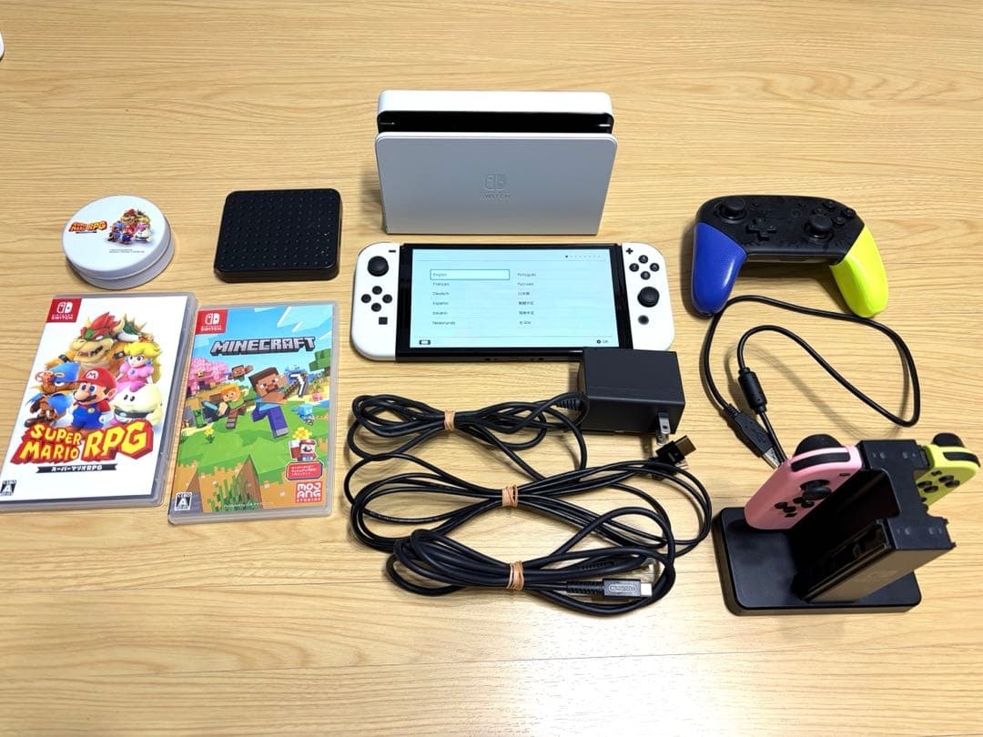 【美品】Nintendo Switch有機ELモデル ホワイト