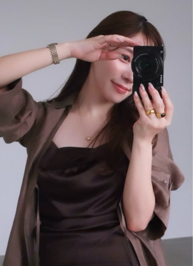 早い者勝ち aimeine カップインドレープサテンキャミソール ブラウン