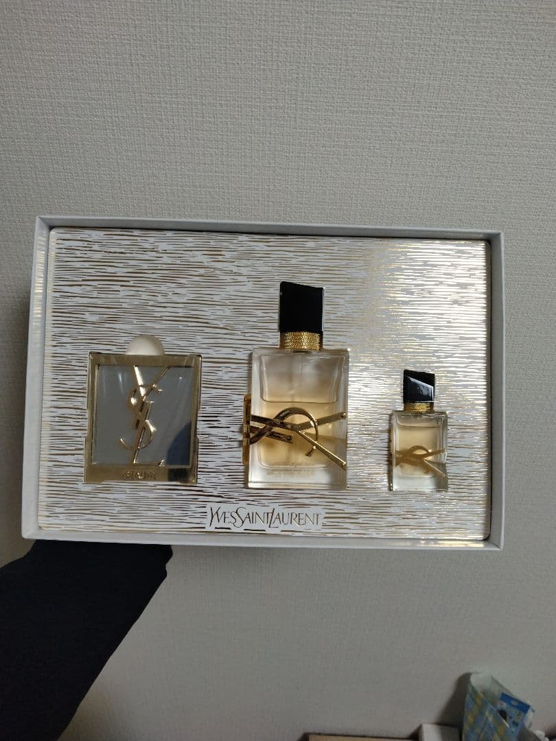 Yves Saint Laurent 香水3本セット YSL」からフレグランスセットが登場 「リブレ」「モン パリ
