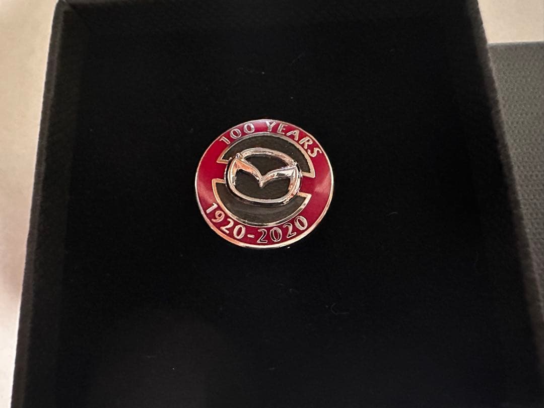 Mazda 100 Years エンブレム 1920-2020 記念 ピンバッチ - メルカリ