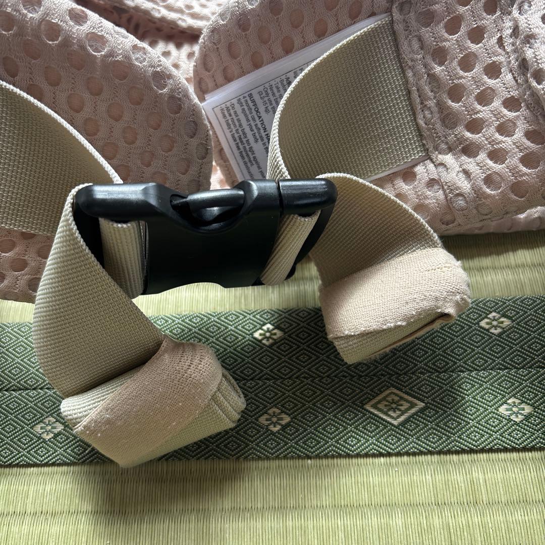 べべスワン抱っこ紐サンドベージュ - メルカリ