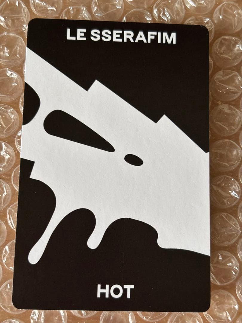 LE SSERAFIM ルセラフィム ウンチェ HOT トレカ アメリカ - メルカリ