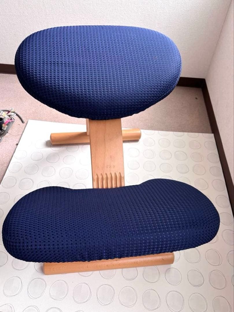 【引き取り限定】大阪市　ノルウェー•リボ社　バランスチェア