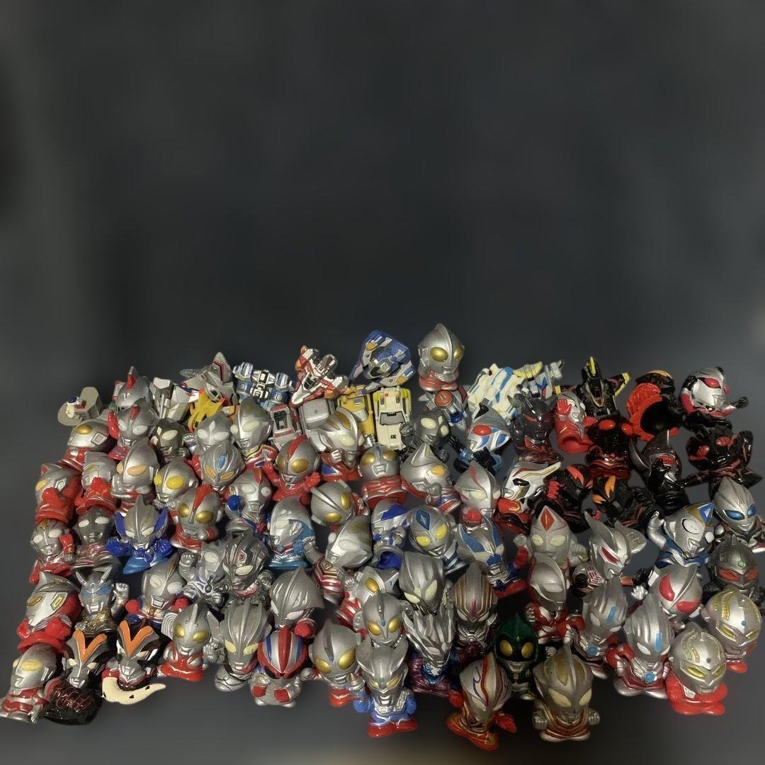 ウルトラマン指人形　88体セット