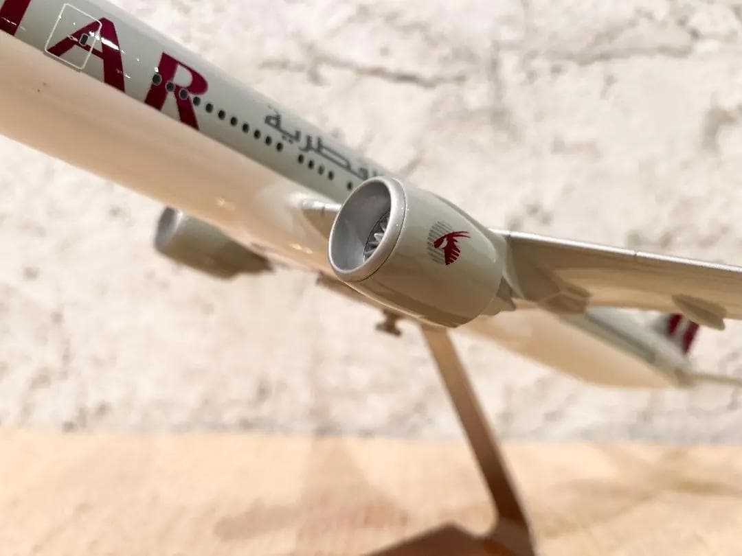 PACMIN / パックミン｜B777-300ER｜カタール航空｜1/200 - メルカリ