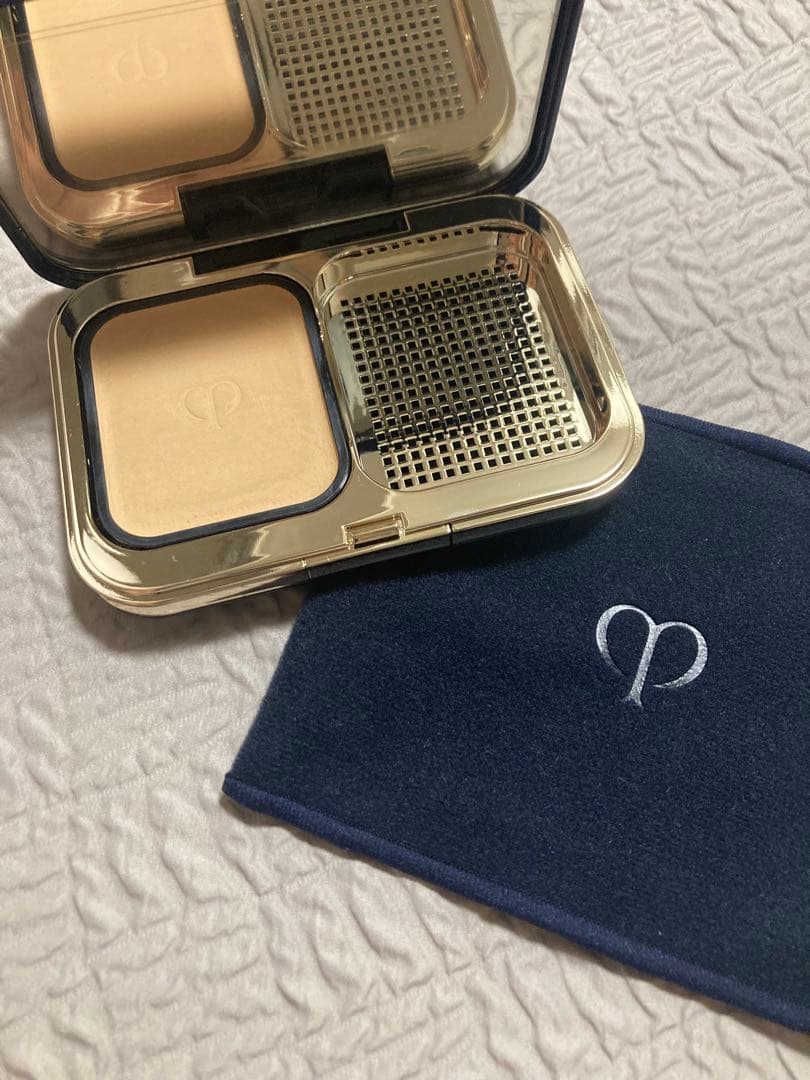 M*y様 クレ・ド・ポー ボーテ ファンデ　タンプードルエクラⅡオークル10