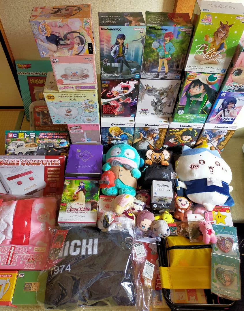 【新品】キャラクター雑貨 250点以上 ぬいぐるみフィギュア大量まとめ売りセット
