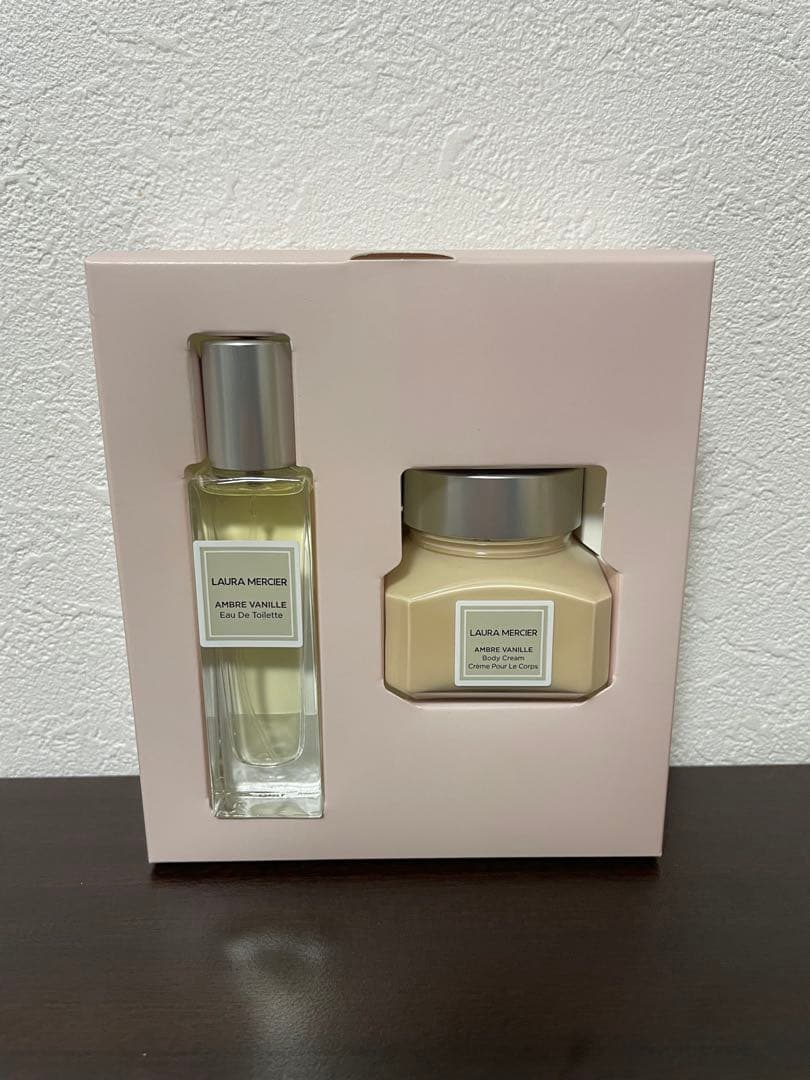 その他 LAURA MERCIER MINI AMBRE VANILLE SET