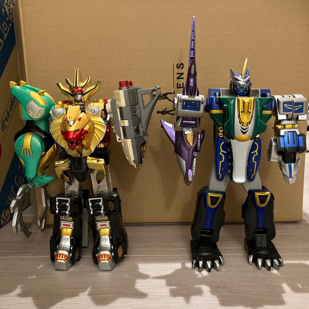 DX超合金　百獣戦隊ガオレンジャー　ガオキング　ガオハンター　セット　ジャンク Amazon.co.jp: 超希少百獣戦隊ガオレンジャー DXロボ玩具セット