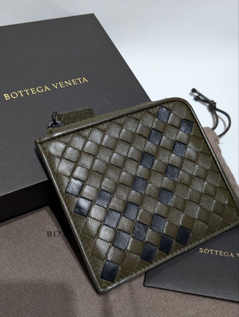【みつを】【極美品】ボッテガヴェネタ ケース イントレチャート