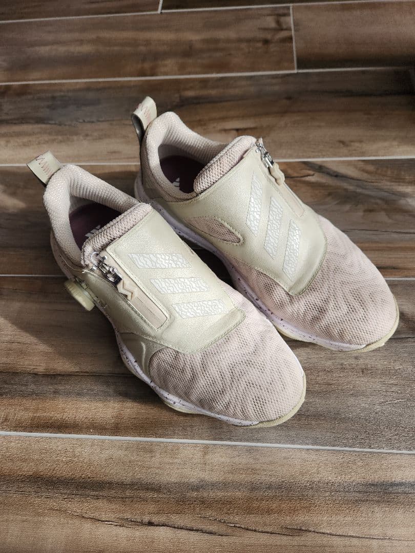 adidas BOOST ベージュ シューズ(女性用)
