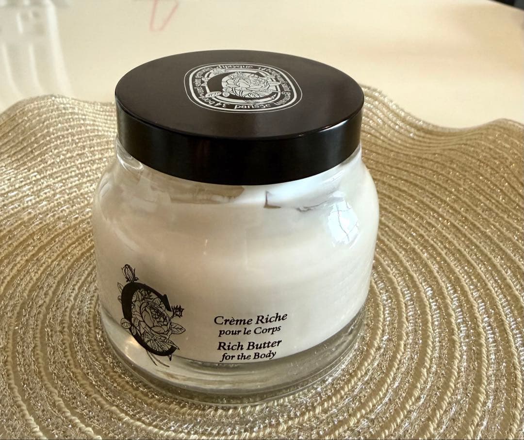 Diptyque ディプティック　リッチボディクリーム　200ml Amazon | ディプティック diptyque アール デュ ソワン リッチクリーム