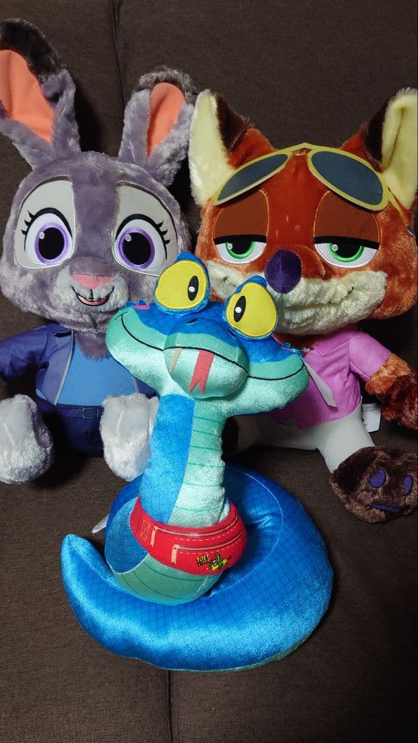 《新品　タグつき》ズートピア2 スーパーラージぬいぐるみ