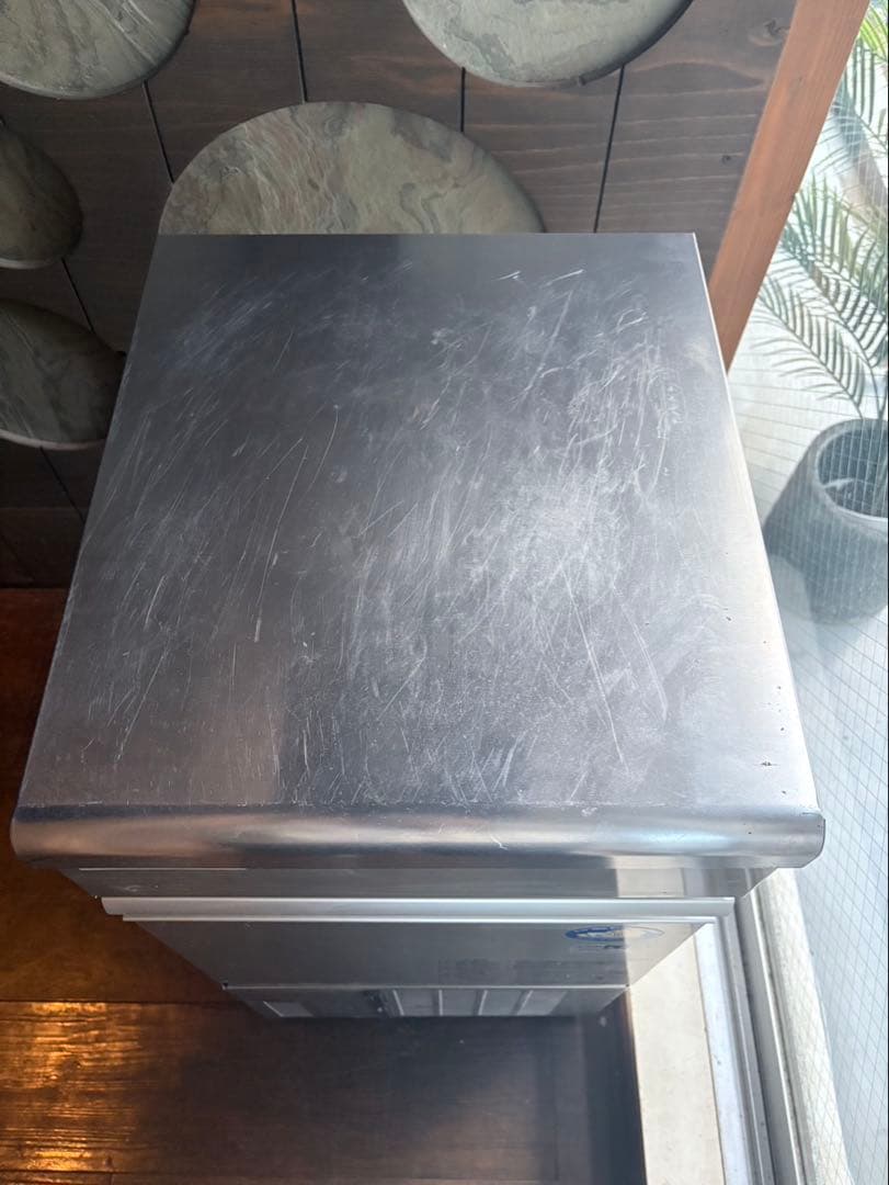 2021年製 値引き不可 SIM-AS2500 パナソニック 製氷機 スリム