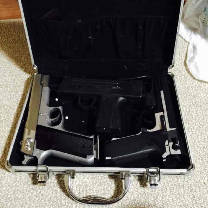 エアガン、電動サブマシンガン3点セット ケース付き バラ売り可 値下げしました！