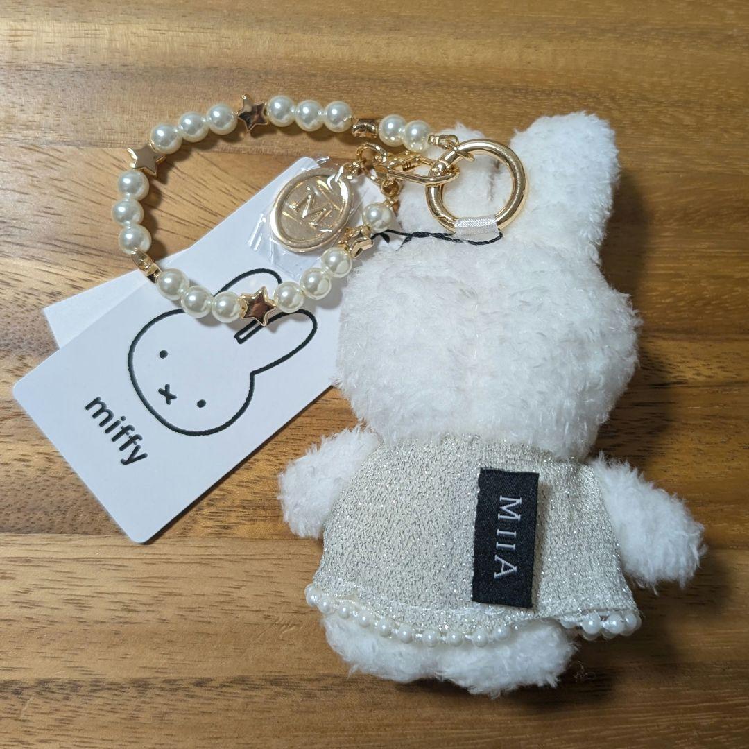 MIIA ミッフィー 原宿限定 シャイニーバッグチャーム - メルカリ