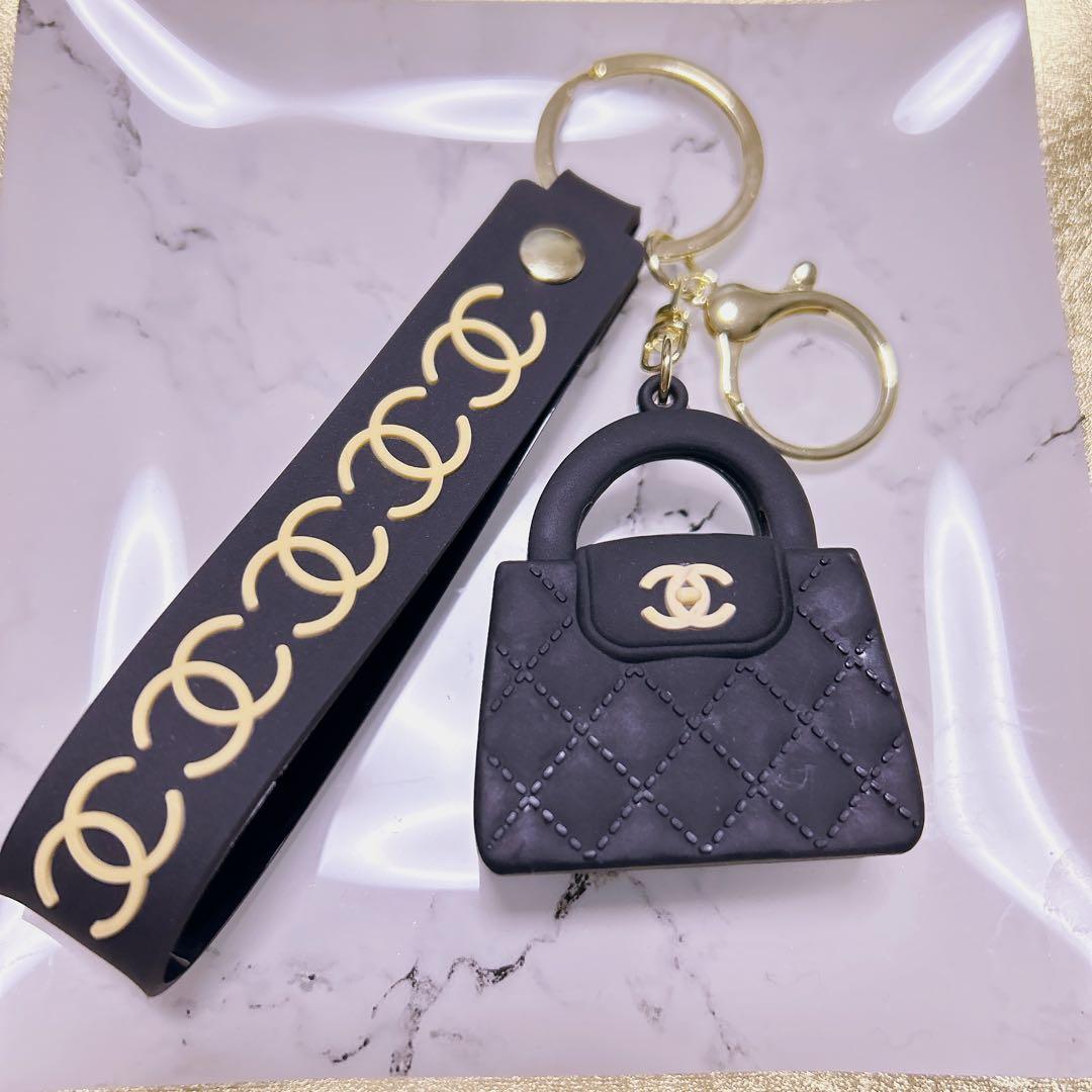 CHANELミニバッグ キーホルダーノベルティ 非売品 チャーム - メルカリ