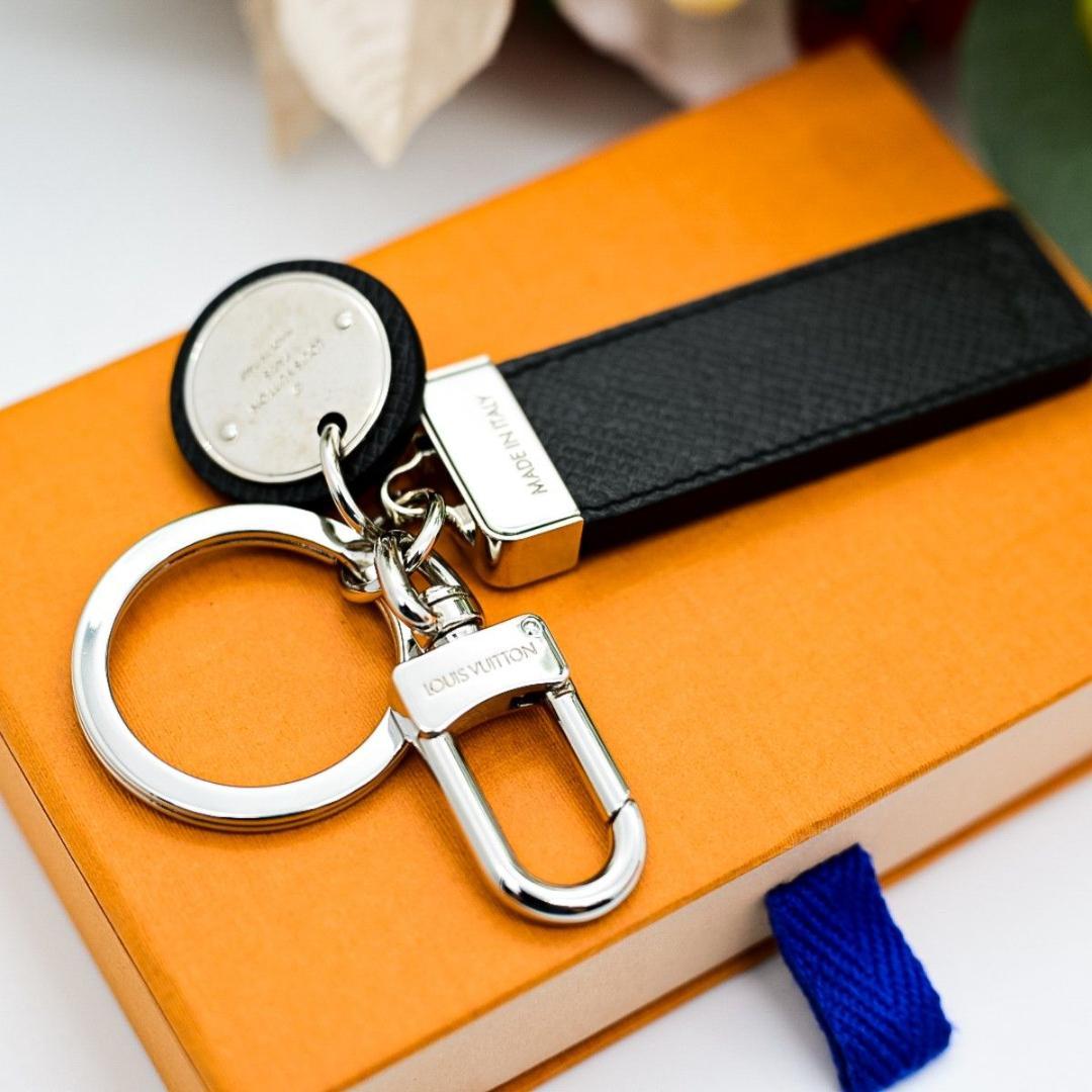 ルイヴィトン キーホルダー キーリング タイガ ネオLVクラブ ルバー