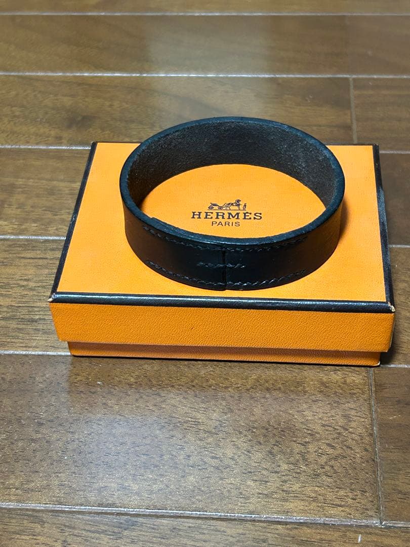HERMES プールトゥール ブラックレザーブレスレット マルジェラ期