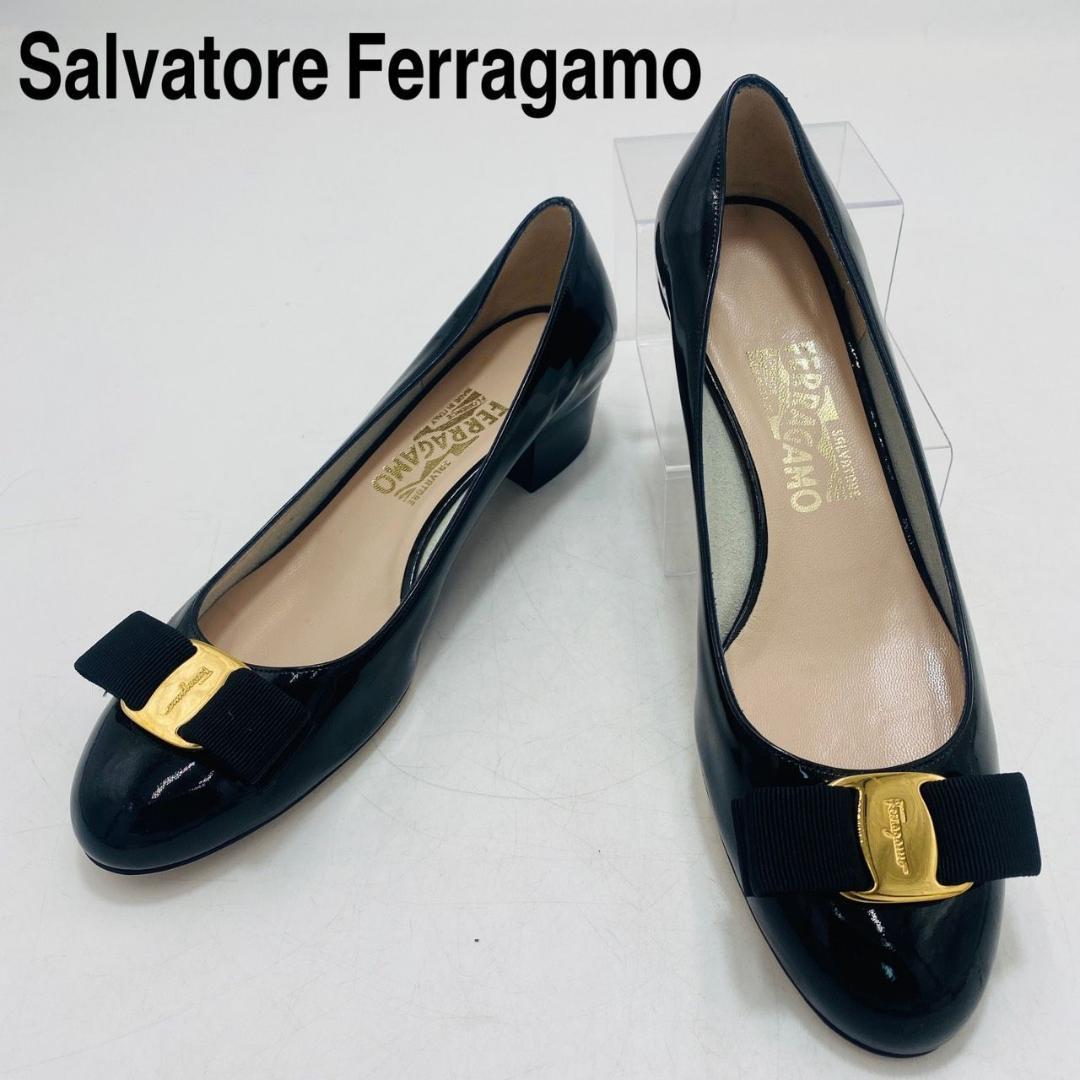 未使用級 サルヴァトーレフェラガモ　ヴァラリボンパンプス　エナメル　7　黒